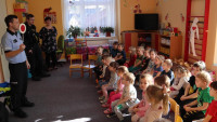 policie děti